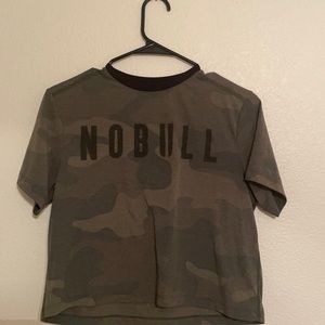 Camo crop tee from No Bull Project. Super light and flowy. Excellent condition.